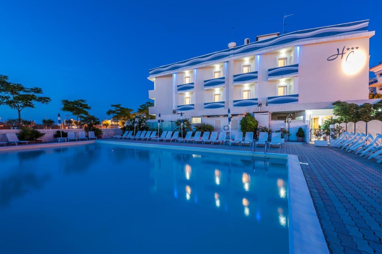 Hotel Corinna Rimini Kültér fotó