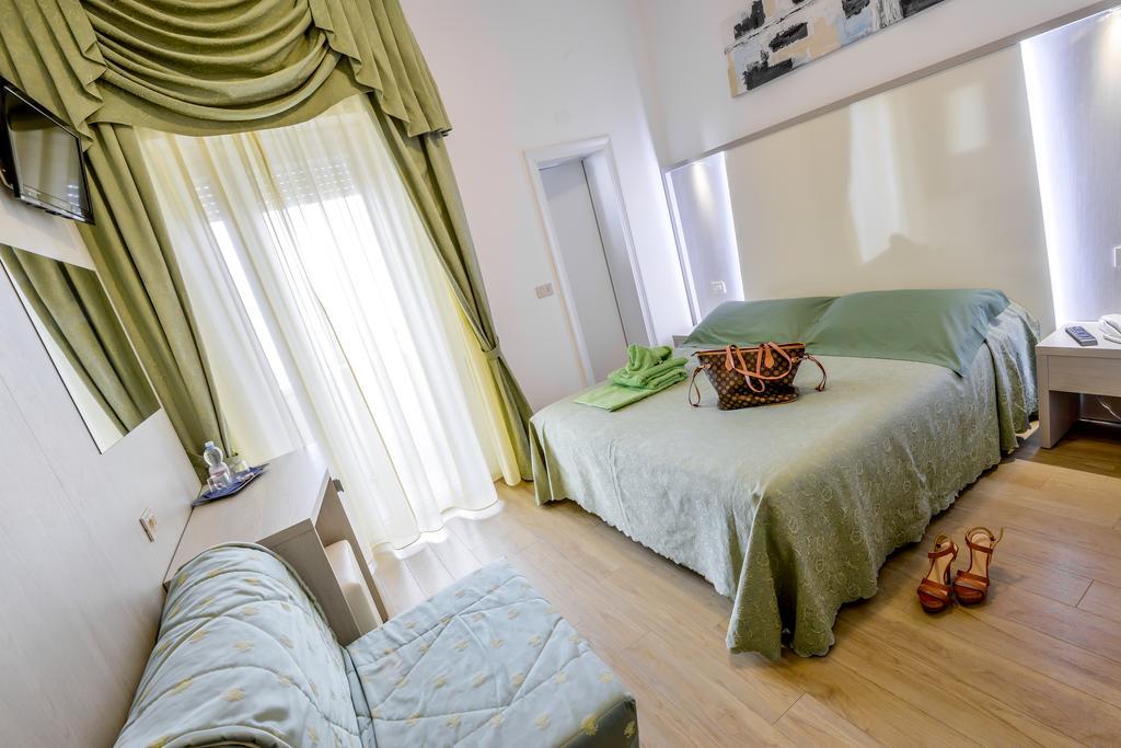Hotel Corinna Rimini Kültér fotó