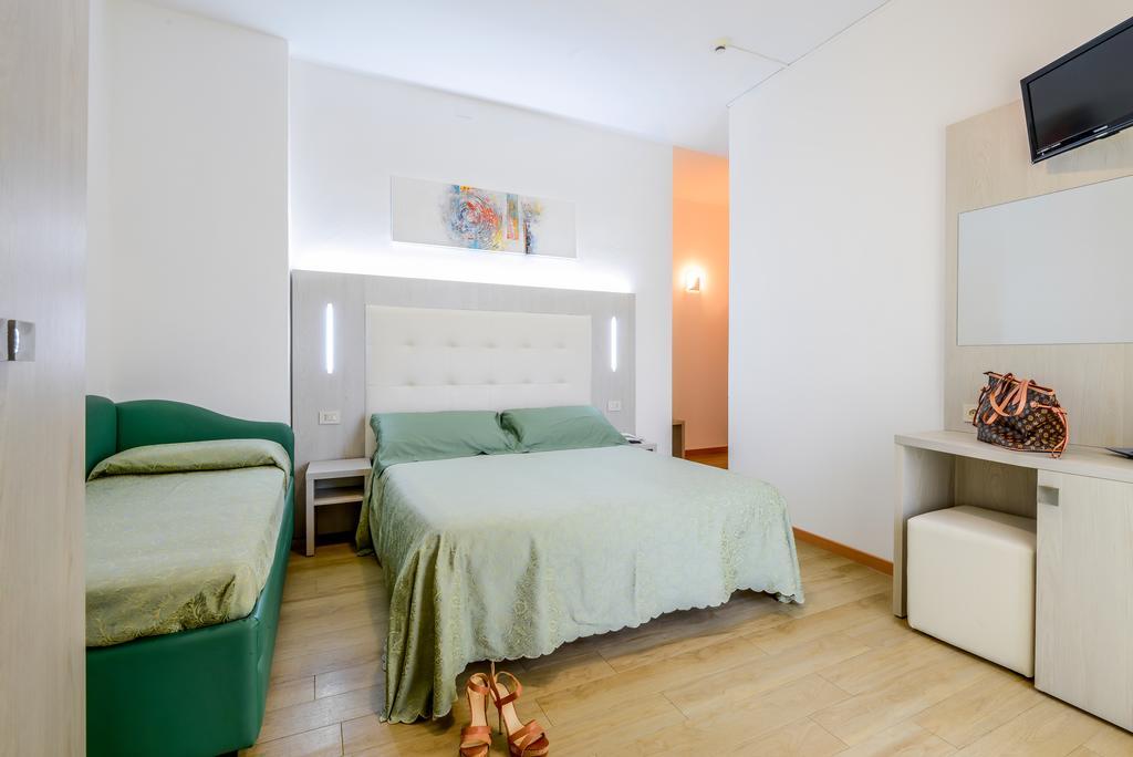 Hotel Corinna Rimini Kültér fotó