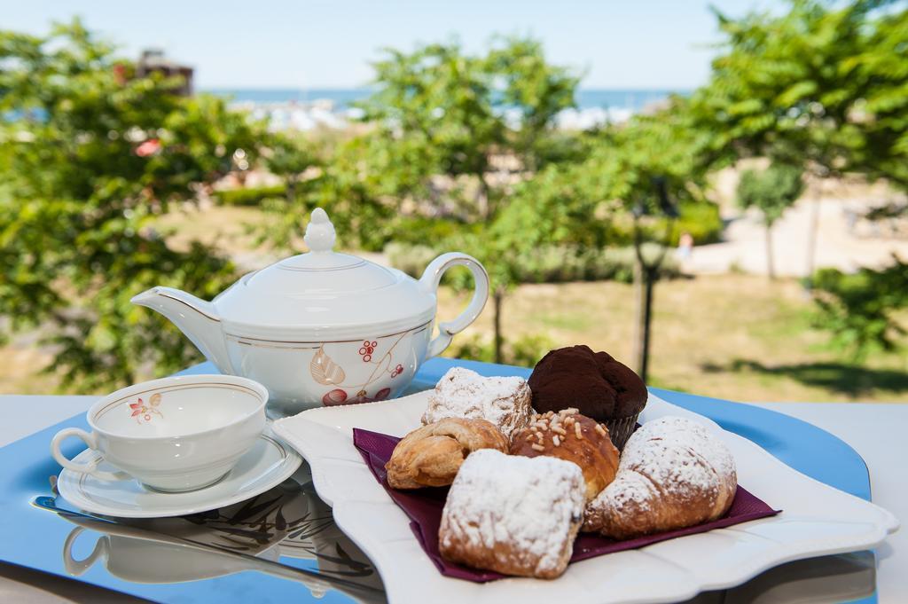 Hotel Corinna Rimini Szoba fotó